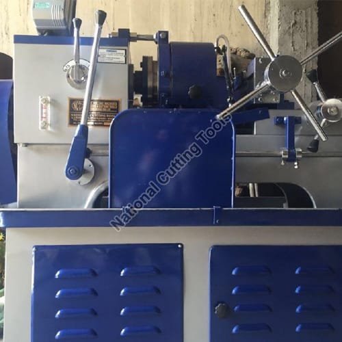 Bed Type Bolt Cum Pipe Threading Machine